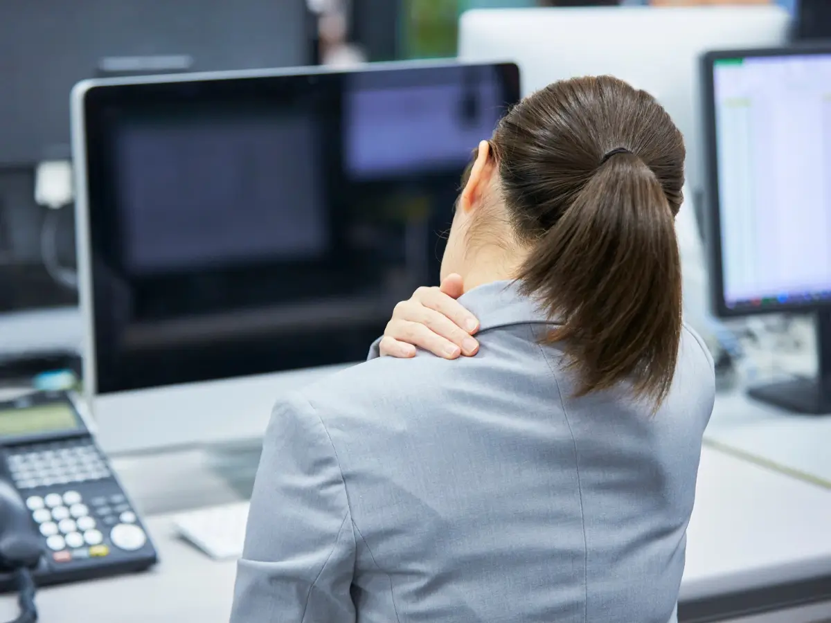 Serviços - Profissional analisando ergonomia